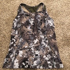 Sitka tank top size medium